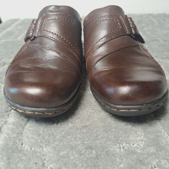 Clarks Collection Brown Leather Mules WOMENS SIZE 7.5M slip on comfort shoes - Picture 4 of 13